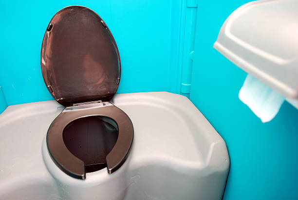 Best Portable toilet rental cost  in Adel, IA